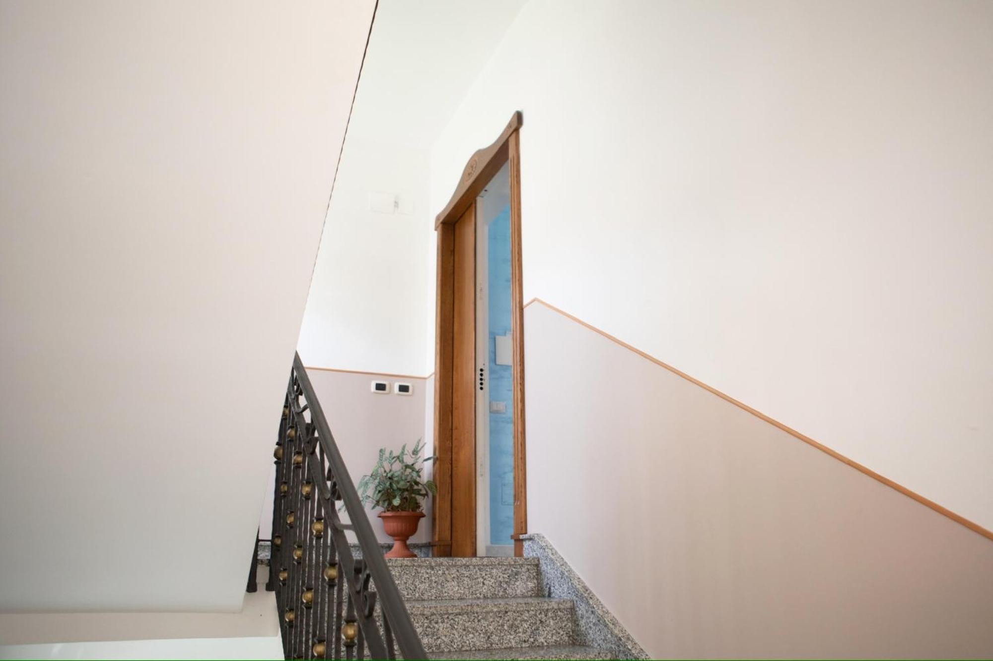 Casa Anna Apartments Pimonte Zewnętrze zdjęcie